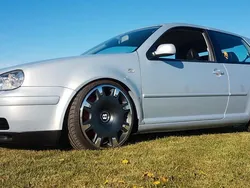 Silber Gebraucht 2000 VW Golf IV Highline Limousine | 14.999 €