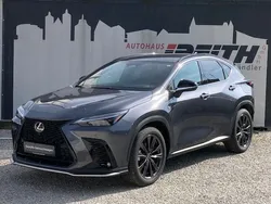 Grau Gebraucht 2023 Lexus NX350h E-FOUR F-Sport SUV | 51.870 € (Superpreis)