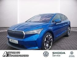 Blau (raceblau metallic) met. Gebraucht 2021 Skoda Enyaq iV Suite SUV | 30.889 € (Guter Preis)