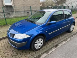 Blau Gebraucht 2006 Renault Mégane II Authentique Kleinwagen | 3.490 €