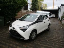 Weiß Gebraucht 2020 Toyota Aygo Kleinwagen | 6.800 € (Superpreis)
