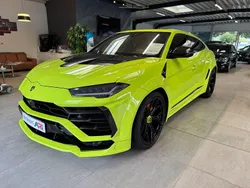 Grün Gebraucht 2022 Lamborghini Urus SUV | 244.900 €