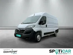 Cassablanca weiss Gebraucht 2024 Opel Movano Edition Van | 30.945 € (Fairer Preis)