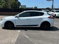 Weiß Gebraucht 2011 Renault Mégane GT Line GT-Line Limousine | 2.600 € (Teuer)