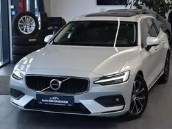 Silber Gebraucht 2020 Volvo V60 Momentum Kombi | 21.850 € (Guter Preis)