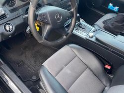 Schwarz Gebraucht 2008 Mercedes 220 Kombi | 5.999 €