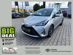 Platinsilber metallic Gebraucht 2018 Toyota Yaris Hybrid Team Kleinwagen | 14.890 € (Fairer Preis)