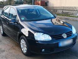 Schwarz Gebraucht 2006 VW Golf V Kleinwagen | 3.550 € (Fairer Preis)