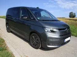 Grau Gebraucht 2024 VW T7 Life Van | 48.500 €
