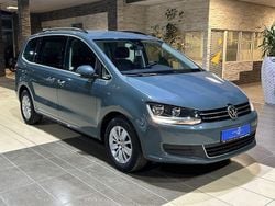 Blau Gebraucht 2021 VW Sharan Comfortline Van / Kleinbus | 20.500 € (Superpreis)