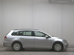 Tungsten silver metallic Gebraucht 2019 VW Golf VII Trendline Kombi | 8.950 € (Superpreis)