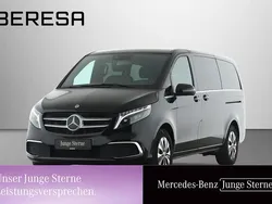 Schwarz Gebraucht 2024 Mercedes V300 Avantgarde Van / Kleinbus | 69.480 € (Fairer Preis)