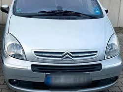 Silber Gebraucht 2005 Citroën Xsara Picasso Van / Kleinbus | 400 €