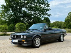Schwarz Gebraucht 1990 BMW 320 Cabriolet Shadowline Cabrio | 19.500 €