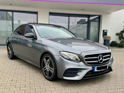 Grau Gebraucht 2018 Mercedes 220 AMG line Limousine | 20.790 € (Guter Preis)