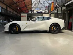 Weiß Gebraucht 2018 Ferrari 812 Coupé | 298.800 € (Fairer Preis)