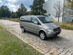 Beige Gebraucht 2009 Mercedes Viano Van / Kleinbus | 14.000 €