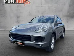 Grau Gebraucht 2015 Porsche Cayenne SUV | 34.999 € (Etwas zu teuer)