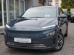 Blau Gebraucht 2023 Hyundai Kona Trend SUV | 23.400 € (Guter Preis)