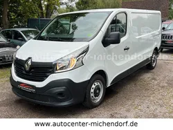 Weiß Gebraucht 2018 Renault Trafic Van | 13.999 € (Teuer)