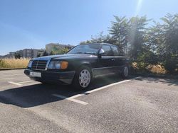 Schwarz Gebraucht 1989 Mercedes 200 Limousine | 5.500 €