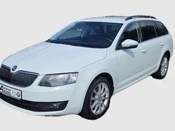 Laserweiss Gebraucht 2015 Skoda Octavia Style Kombi | 15.450 € (Etwas zu teuer)