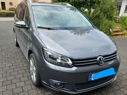 Grau Gebraucht 2013 VW Touran Life Van / Kleinbus | 9.750 € (Guter Preis)