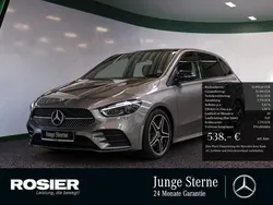 Grau Gebraucht 2024 Mercedes B200 Advanced Plus Van / Kleinbus | 37.890 €