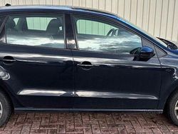 Schwarz Gebraucht 2014 VW Polo Comfortline Limousine | 6.100 € (Guter Preis)