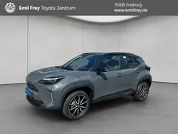 Grau Neu 2025 Toyota Yaris Hybrid Sport | 35.980 € (Teuer)