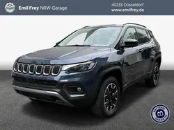 Blue shade / dach schwarz Gebraucht 2024 Jeep Compass SUV | 37.950 € (Teuer)
