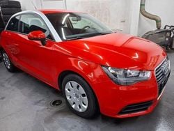 Rot Gebraucht 2011 Audi A1 Attraction Kleinwagen | 7.690 € (Etwas zu teuer)