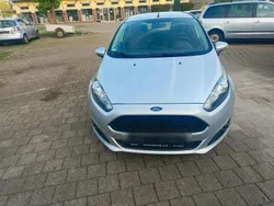 Silber Gebraucht 2016 Ford Fiesta Kleinwagen | 4.600 € (Fairer Preis)