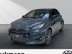 Grau Gebraucht 2025 Toyota Yaris Hybrid Sport Limousine | 34.990 € (Fairer Preis)