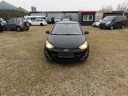 Schwarz Gebraucht 2014 Hyundai i20 Edition Kleinwagen | 5.900 € (Fairer Preis)