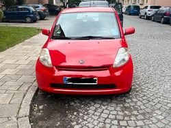 Rot Gebraucht 2007 Daihatsu Sirion Kleinwagen | 1.200 €
