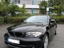 Schwarz Gebraucht 2010 BMW 116 Kleinwagen | 3.200 €