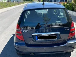 Blau Gebraucht 2007 Mercedes A160 Classic Van / Kleinbus | 790 €
