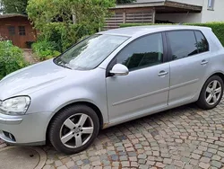 Silber Gebraucht 2008 VW Golf V Kleinwagen | 2.800 € (Fairer Preis)