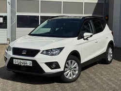 Candy weiß dach schwarz Gebraucht 2019 Seat Arona Style SUV | 15.990 € (Fairer Preis)