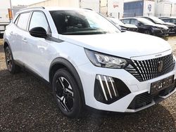 Okenite weiß metallic okenite weiß metallic Neu 2025 Peugeot 2008 Allure SUV | 26.553 € (Fairer Preis)