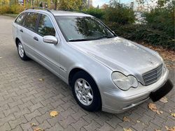 Grau Gebraucht 2002 Mercedes C200 Classic Kombi | 1.350 € (Guter Preis)