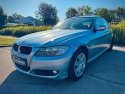 Blau Gebraucht 2011 BMW 318 Limousine | 5.750 € (Guter Preis)