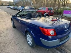 Blau Gebraucht 2007 Renault Mégane Cabriolet Cabrio | 2.299 € (Fairer Preis)