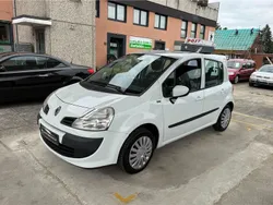Weiß Gebraucht 2012 Renault Modus Van / Kleinbus | 3.500 € (Etwas zu teuer)
