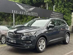 Grau Gebraucht 2018 Opel Grandland X Edition SUV | 12.490 € (Fairer Preis)