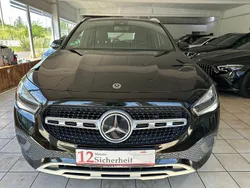 Schwarz Gebraucht 2021 Mercedes GLA200 Style SUV | 24.800 €