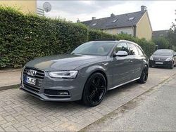 Schwarz Gebraucht 2012 Audi S4 Exclusive Limousine | 26.400 €