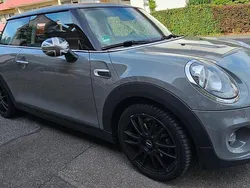 Grau Gebraucht 2017 Mini ONE Kleinwagen | 11.500 € (Fairer Preis)