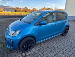 Blau Gebraucht 2021 VW e-up! Move Kleinwagen | 12.490 € (Guter Preis)